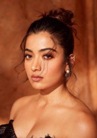 rashmika mandanna_teluguvox 3